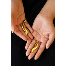 Load image into Gallery viewer, stylish earcuff earring