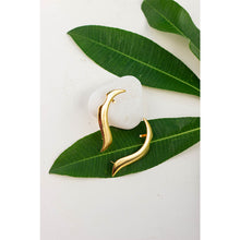 Load image into Gallery viewer, gold earcuff earring