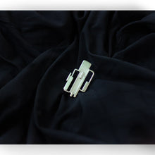 Load image into Gallery viewer, platinum earring online