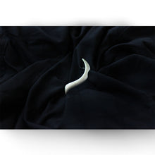 Load image into Gallery viewer, platinum earcuff earring online