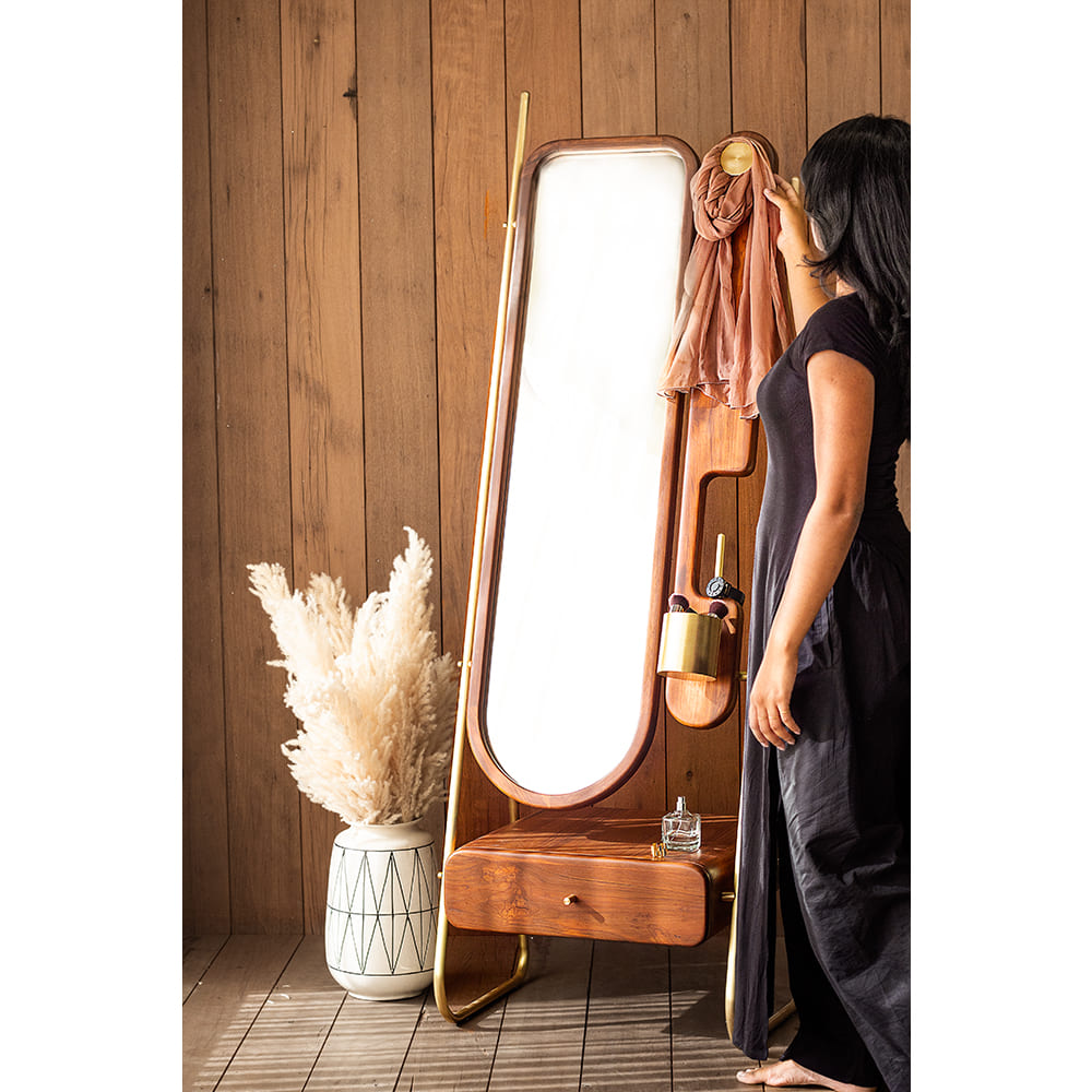 Clio- Full Length Mirror | Tall Luxury Wooden Dresser | Buy Large Mirrors  Online - Dotto Objects  Dotto : Objects of Curiosity